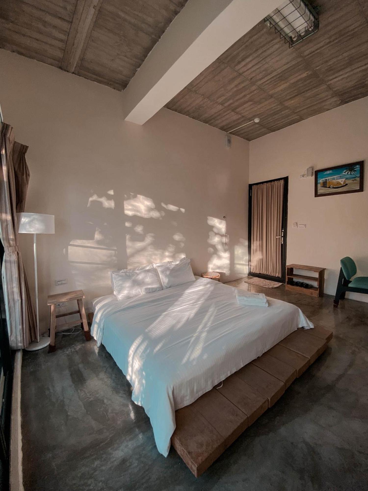Lugo Hotel Manzhou Exterior photo